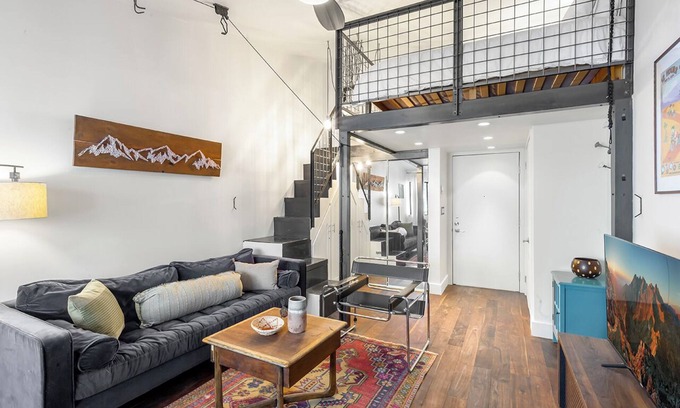 Telluride Condo | Stylish Studio Retreat with Hot Tub Access