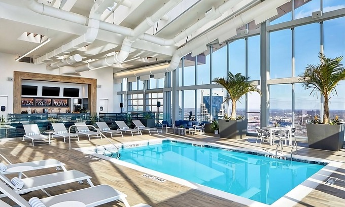 Sobro Hotel | Stylish Urban Stay in Downtown Nashville! Kitchenette, Pool, Pets Allowed!