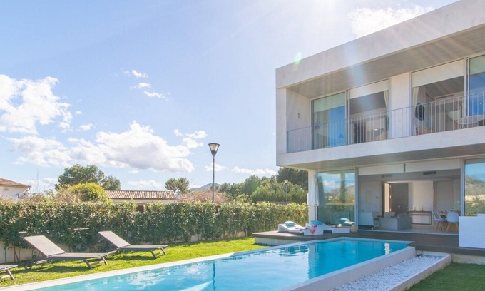 es Bacares Villa | Stylish Villa Barcares Suit near Beach & Town