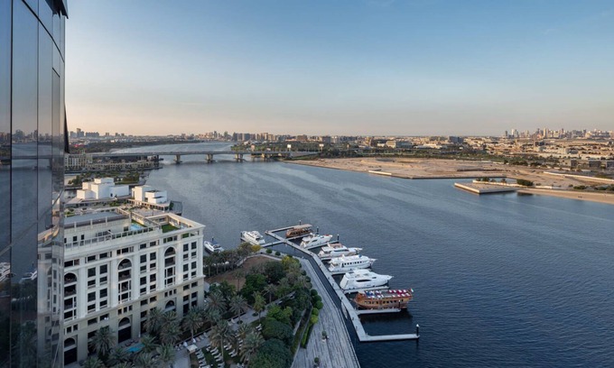Jadaf Apartment | Stylish Waterfront 1BR with Stunning Creek Views