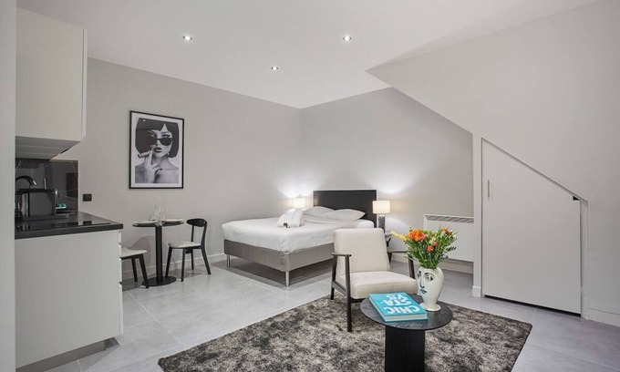 Epinettes Apartment | Sublim Studio Centre de Paris Montmartre