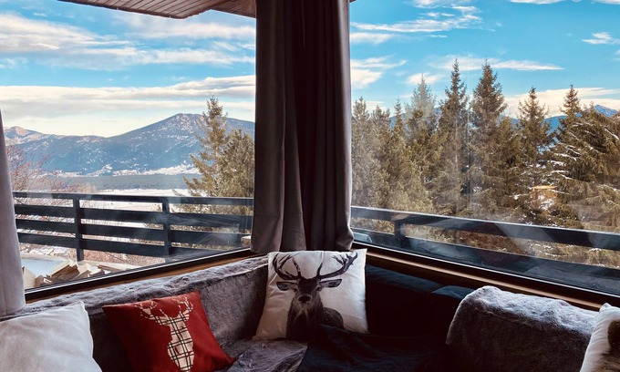 Les Angles Ski Chalet | SUBLIME VIEWS-Upper Chalet-180m2 AUX ANGLES -16pers on 3300m2-near the center