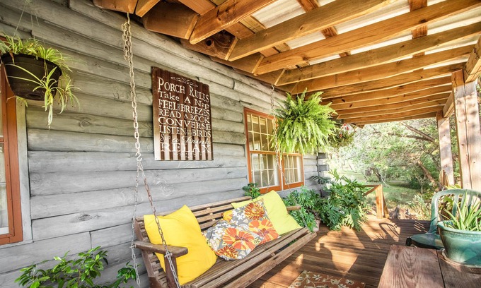 Wimberley House | Sugar Loaf Cabin on a Semi-Private Lake
