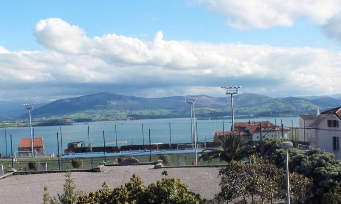 Santander Apartment | SUITABLE. breathtaking views of the bay. Quiet location University Campus