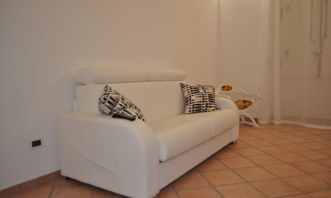 Taranto Apartment | Suite at the bridge in the center of Taranto