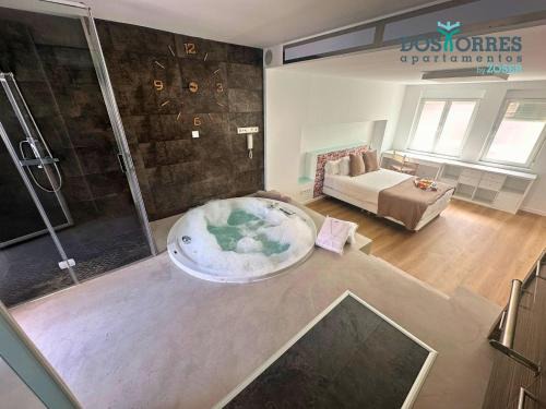 Zaragoza Old Town Apartment | Suite Dos Torres Édoras con jacuzzi privado y parking gratuito en el centro