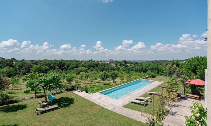 Carignan-de-Bordeaux Apartment | Suite haut de gamme dans domaine luxuriant