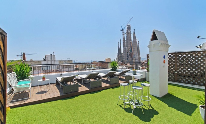 La Sagrada Familia Apartment | Suite Home Sagrada Familia