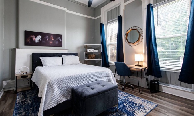 Smoketown Jackson Cabin | Suite near downtown Louisville, KY · Suite I