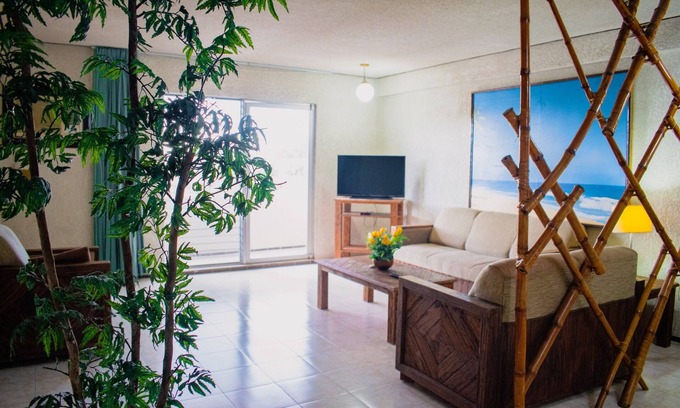 Zona Paseo Montejo Apartment | Suites del Sol