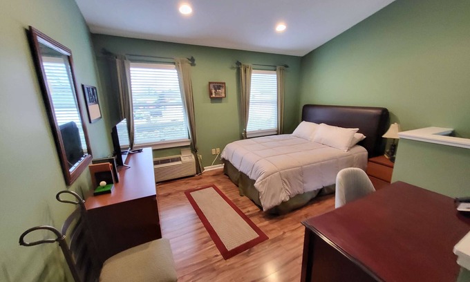 Hershey Apartment | Suites On Chocolate - The Club