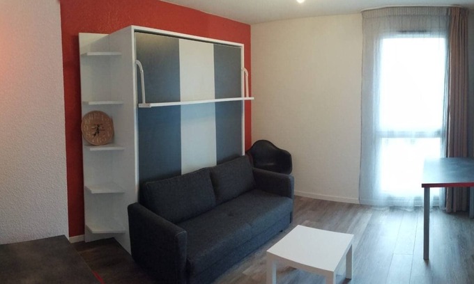 Poitiers Apartment | Summer 2023-Studio furnished 3* residence with indoor pool
