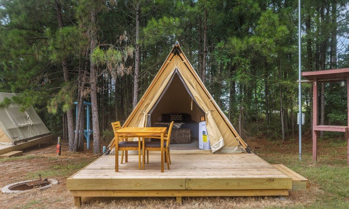 Onalaska RV Rental | Summer Glamping on Lake Livingston