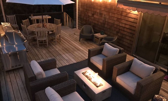 Springs House | Summer Retreat, Private, Modern, Peaceful East Hampton Getaway.Utilities incl.