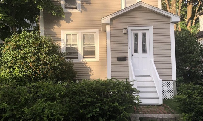 Bar Harbor House | Summer Salt Cottage - Beautiful Bar Harbor! IN TOWN walk to Acadia National Park