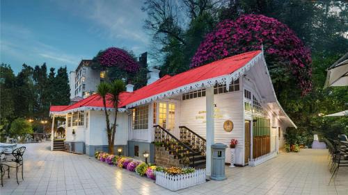 Darjeeling Resort | Summit Swiss Heritage Resort & Spa