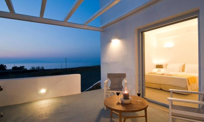 Kamari Resort | Sun Anemos Resort-superior Suite