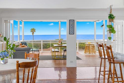 Lake Cathie House | Sun Catcher - ocean views, walk to beach, lake, cafés, shops