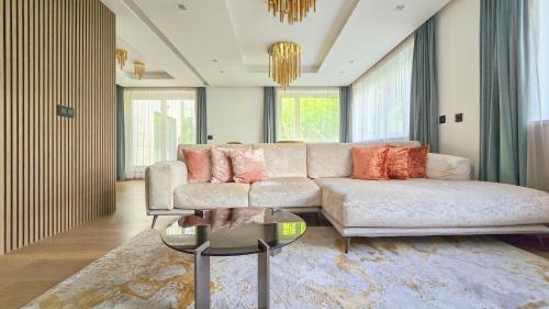 Budavar Apartment | Sun Hill Luxury Suites
