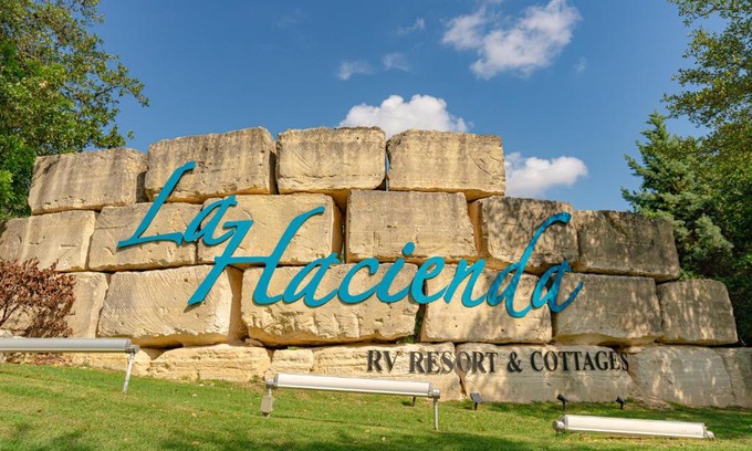 La Hacienda Estates Resort | Sun Outdoors Lake Travis