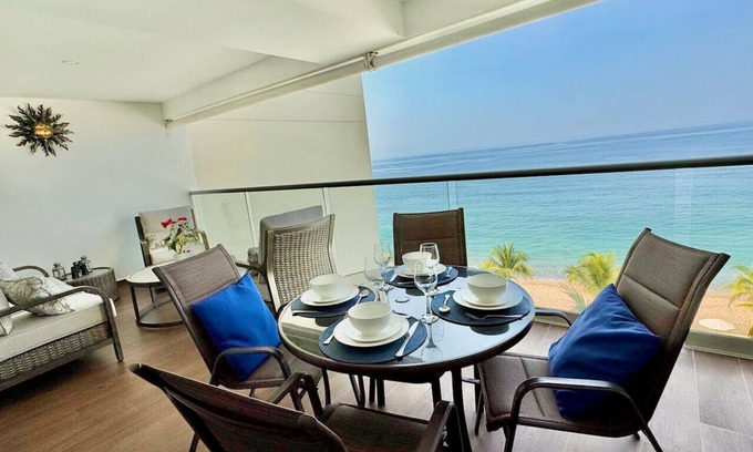 Las Glorias Apartment | Sun, Sand & Breakfast! 2BR Beachfront Gem