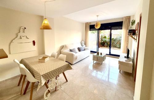 Daimuz Apartment | Sun & Sea Daimus