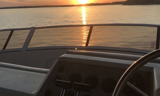 Afton Boat Rental | SUN, SET & GO!Welcome aboard “The SunTori”, our 42’ luxurious yacht!