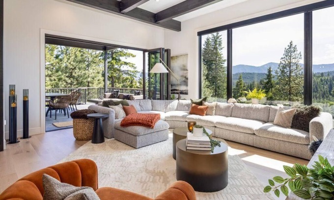 Roslyn House | Suncadia 5 Bdrm Home Wellness Retreat in Nelson Preserve