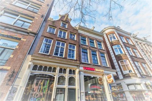 Burgwallen Nieuwe Zijde Bed & Breakfast | Sunflower Amsterdam