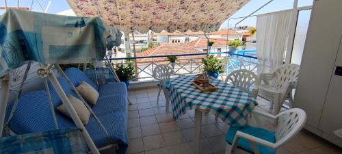 Nea Peramos Apartment | Sunflower Apartment