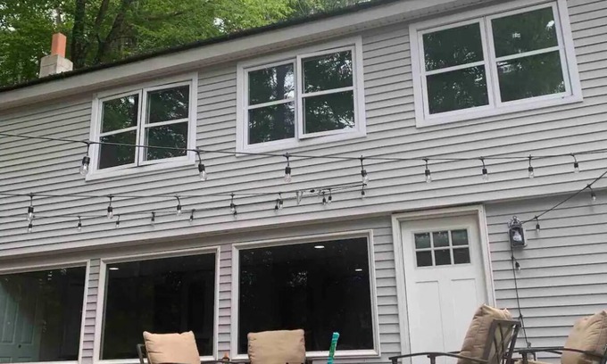 Naples House | Sunny 3 bedroom cottage with water rights