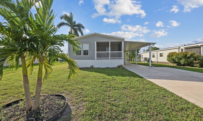 Naples Cottage | Sunny Cottage south of Naples near Marco Island