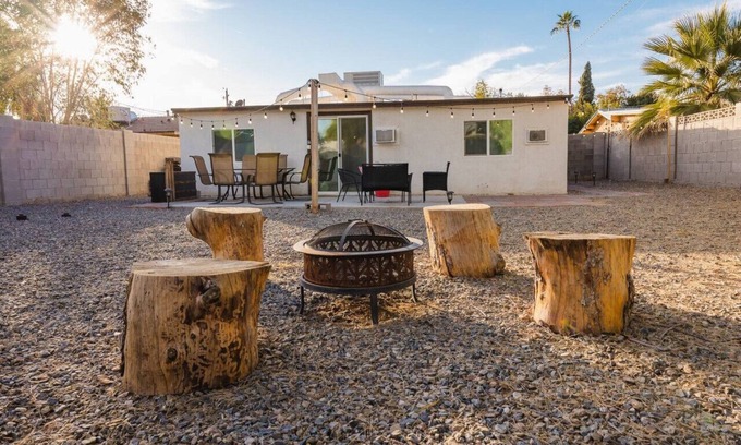 Camelback East Apartment | Sunny Guest Suite w/large backyard - Pets Welcome