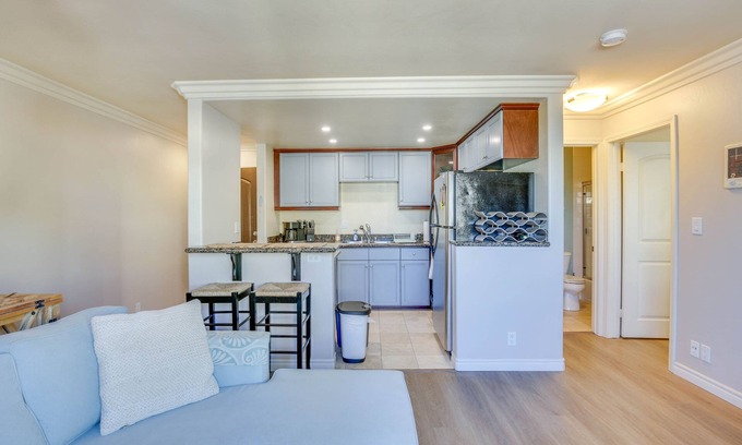 Imperial Beach Condo | Sunny Imperial Beach Condo - Walk to Ocean!