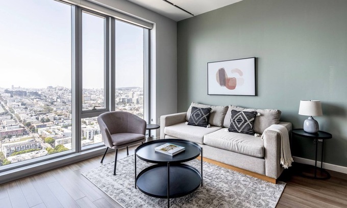 Mid-Market Apartment | Sunny Soma 1BR w/Yoga, Rooftop & Movie Theater, nr Bars, by Blueground