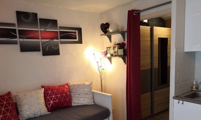 Thollon-les-Memises Apartment | Sunny studio at the foot of the slopes on the balcony of Leman