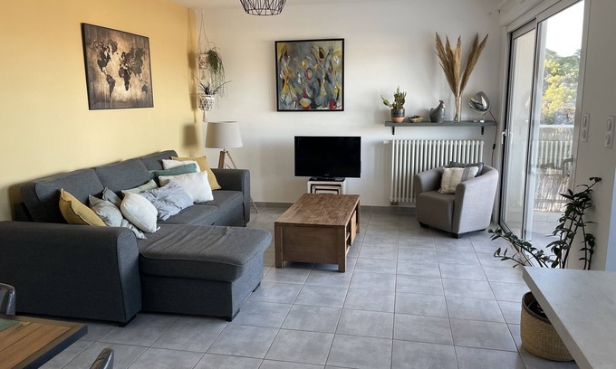 Ajaccio Apartment | Sunny T2 with sea view