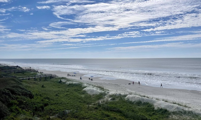 Ocean Isle Beach Condo | Sunrise Coffee At The Beach