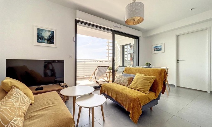 La Joliette Apartment | Sunrise du Panier - Climatisation & Central - Les Frères de la Loc'
