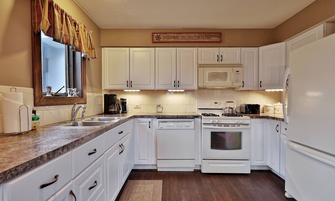 Central Vermont- Killington Condo | Sunrise Timberline: 3br, 2ba Ski In/ski Out Condo 3 Bedroom Condo