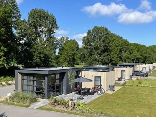 Enkhuizen Ski Chalet | Sunrise with show kitchen on the IJsselmeer