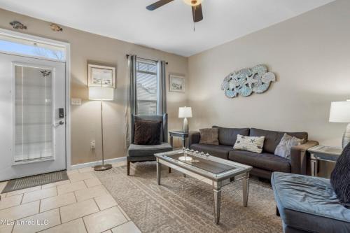 Gulfport House | Sunset Beach Hideaway
