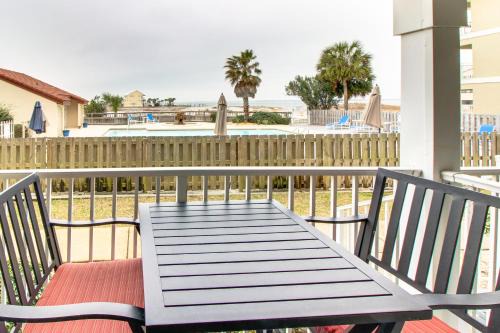 Navarre Beach Apartment | Sunset Harbour Villas