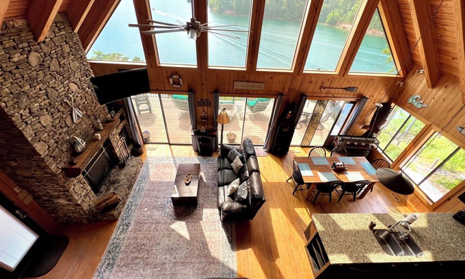 Six Mile House | Sunset Point on Lake Keowee