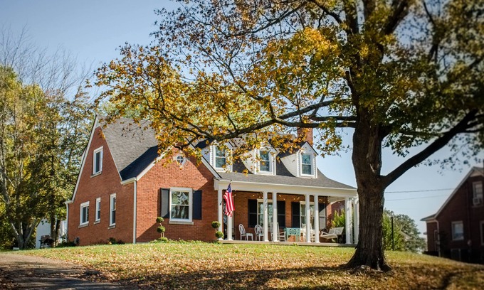 Bardstown House | Sunset Porch-Sittin' Golf View, 4 bed, Bourbon Trail, Basement Bar/GameRm