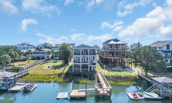 Pawleys Island House | Sunset Sanctuary Full House - 5 bedrooms, Creek Front