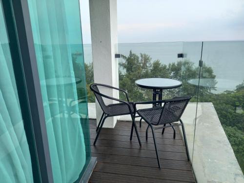 Kampung Bahasa Kapor Hotel | Sunset View 969 PD Waterfront