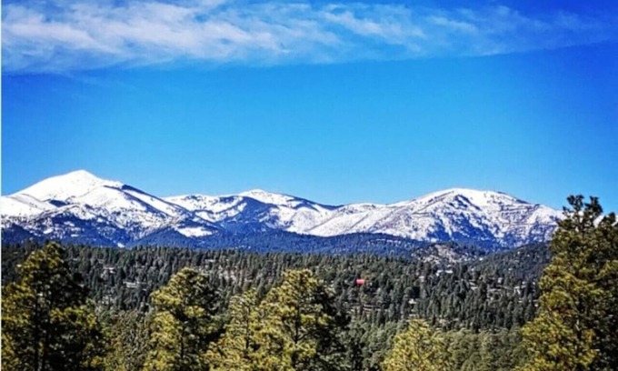 Ruidoso Apartment | Sunsets & Lattes: Hot Tub/Decks/Views/Mtn Luxury