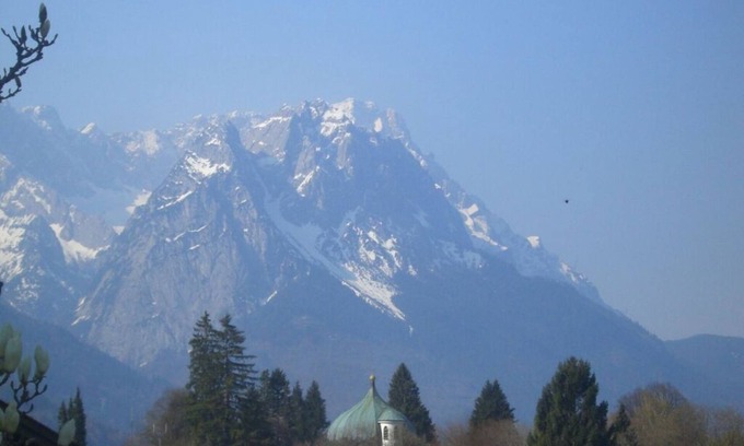 Garmisch-Partenkirchen Apartment | Sunshine Apartment Anne