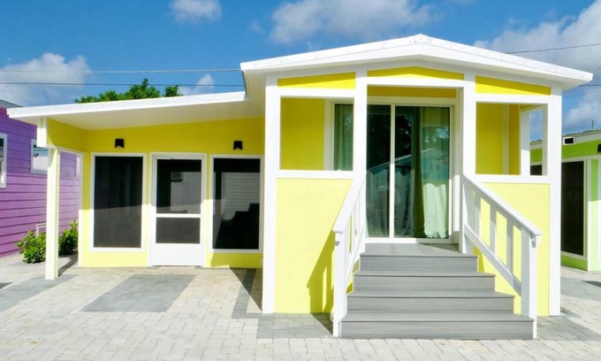 Southgate House | Sunshine Tiny Home Pinecraft